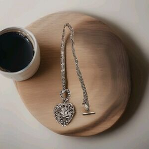 Nine West Vintage American Silver Tone Heart Pendant Necklace Western Jewelry